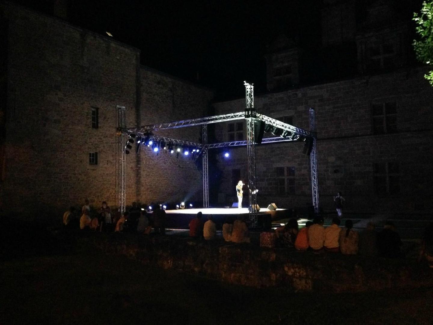 Location de praticable de scène démontable Périgueux